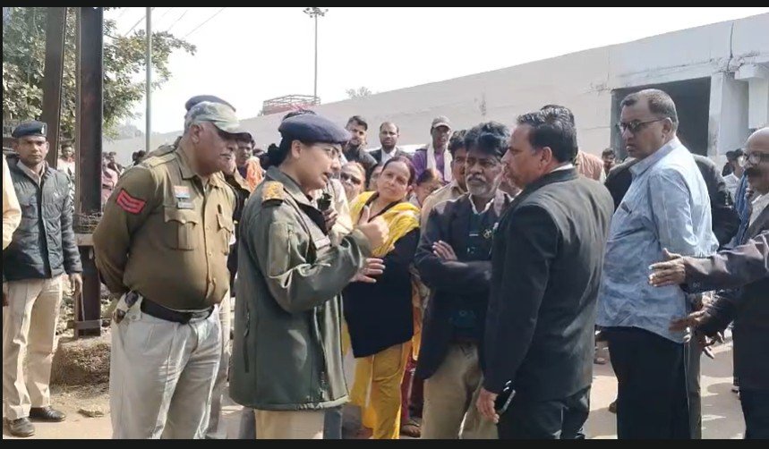 Bomb Alert : बड़ी खबर…! राजनांदगांव जिला कोर्ट को बम से उड़ाने की धमकी…Court को किया सील…पुलिस और बम डिस्पोजल स्क्वॉड मौके पर…यहां देखें बैक टू बैक Video