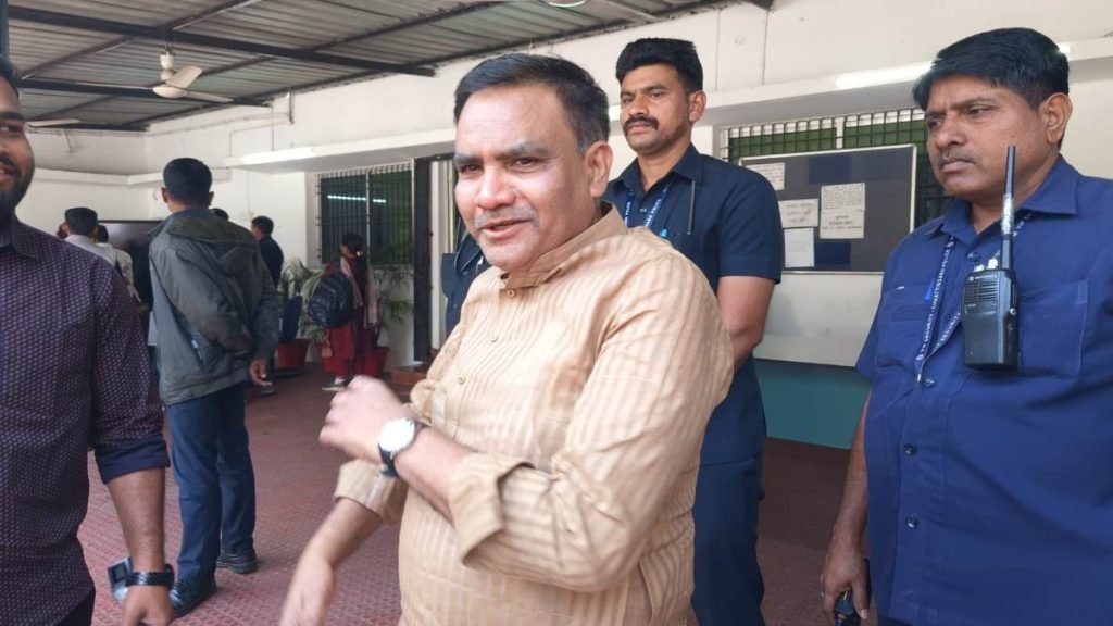 Republic Day 2026 : गणतंत्र दिवस पर छत्तीसगढ़ वक्फ बोर्ड का ऐतिहासिक कदम…! 8,232 वक्फ संपत्तियों पर फहराएगा तिरंगा