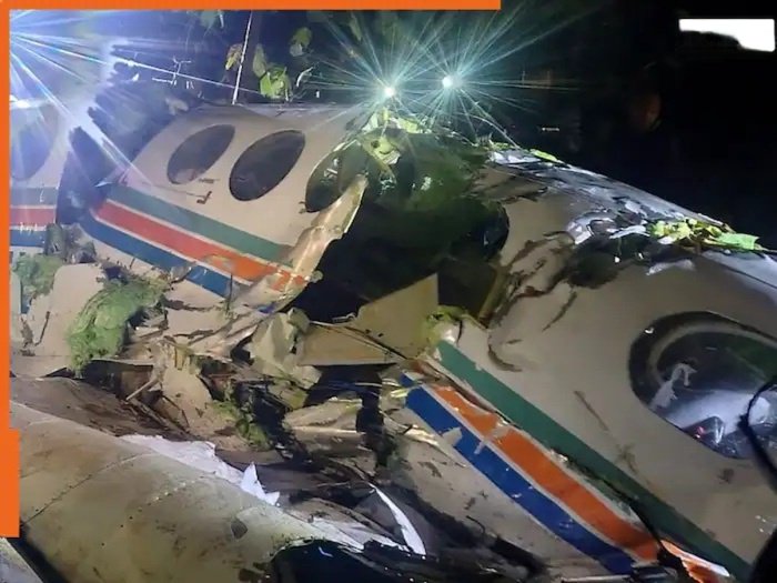 Air Ambulance Crash : बिग ब्रेकिंग…एक और बड़ा हादसा…! रांची से दिल्ली आ रही एयर एम्बुलेंस क्रैश…सभी 7 लोगों की मौत…यहां देखें VIDEO