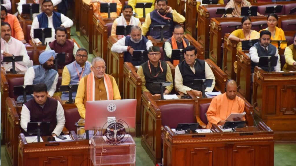 YOGI Budget : बेटियों को स्कूटी…40 लाख टैबलेट बांटे जाएंगे…शादी में 1 लाख की मदद…! योगी सरकार ने बजट में खोला खजाना…क्रमवार यहां देखें