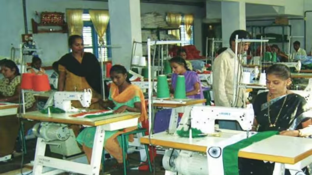 RAMP Yojana : रैंप योजना अंतर्गत बुनकर केन्द्र लखोली में 32 महिला उद्यमियों को मिला सेक्टर स्पेसिफिक प्रशिक्षण