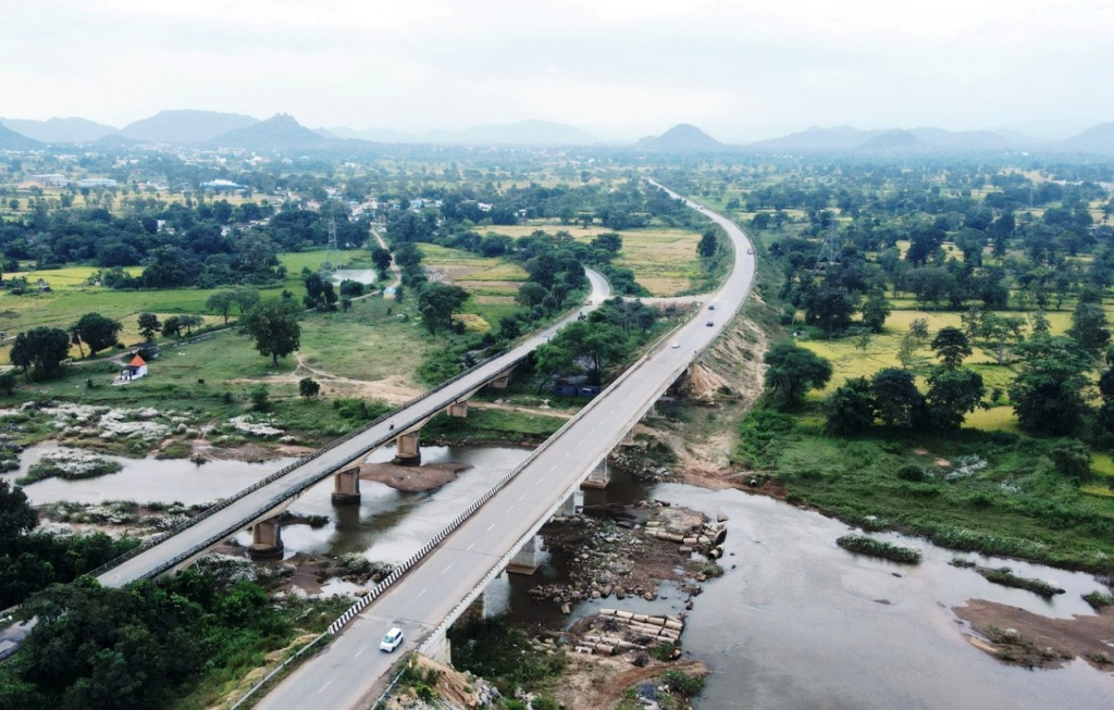 Path to Development : सड़क और पुल निर्माण से दूरस्थ क्षेत्रों को मिली नई रफ्तार…विकास के खुले रास्ते