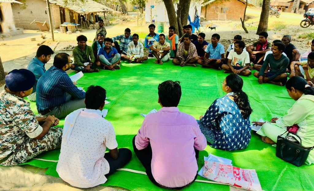 Mission Connect : मिशन कनेक्ट से सुकमा में सुदृढ़ हुआ जनविश्वास, इमली के पेड़ तले सजी चौपाल, हर घर जल आपूर्ति से पोंगाभेज्जी के ग्रामीण प्रसन्न, विकास कार्यों की कलेक्टर ने की मैदानी समीक्षा