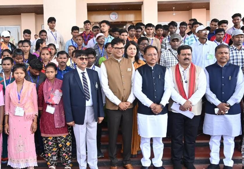 Courtesy Meet : नए विश्वास के साथ आगे बढ़ रहे पुनर्वासित युवा, विधानसभा में समझी जनतांत्रिक प्रणाली