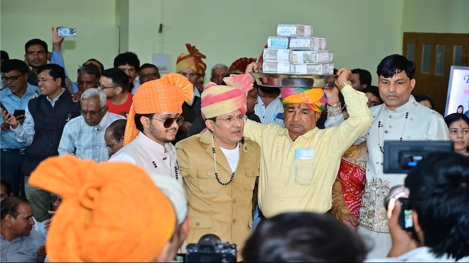 Cultural Pride : मामा का प्रेम…! जायल में भरे 1 करोड़ 61 लाख कैश मायरा…ब्राह्मण भाइयों ने रचा कीर्तिमान