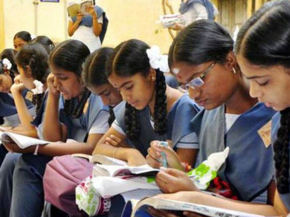 Student Friendly Exam : छात्रों और टीचर ध्यान दें…! 1ली, 2री, 3री, 4थी, 6वीं, 7वीं, 9वीं और 11वीं तय नियमों में Exam…5वीं, 8वीं, 10वीं और 12वीं के लिए ब्लूप्रिंट के अनुसार…यहां देखें जारी दिशा-निर्देश