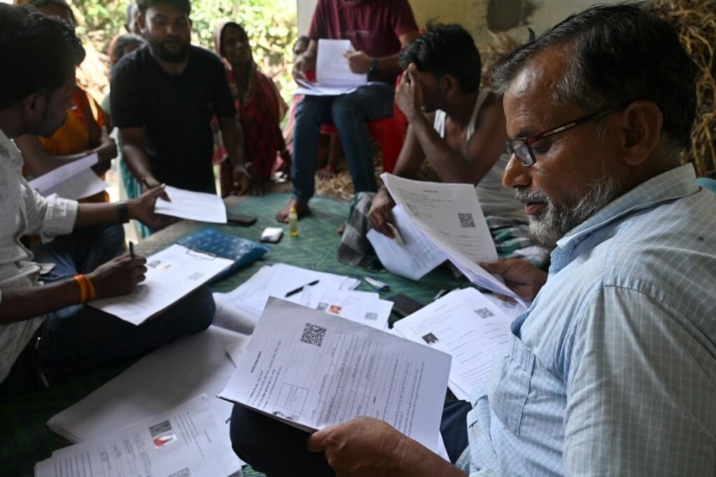 SIR Completion : SIR प्रक्रिया का समापन…! आज होगा मतदाता सूची का अंतिम प्रकाशन…वोटर List से हटाए गए लोग अगले चुनाव में नहीं दे पाएंगे वोट…यहां देखें कितने को दिया नोटिस…?