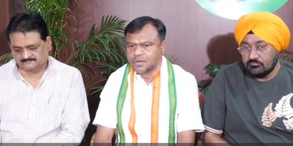 Opium Case : अफीम खेती मामले पर कांग्रेस का हमला…! 12 मार्च को BJP कार्यालयों के सामने प्रदर्शन…दीपक बैज ने क्या कहा…? यहां सुनिए- VIDEO