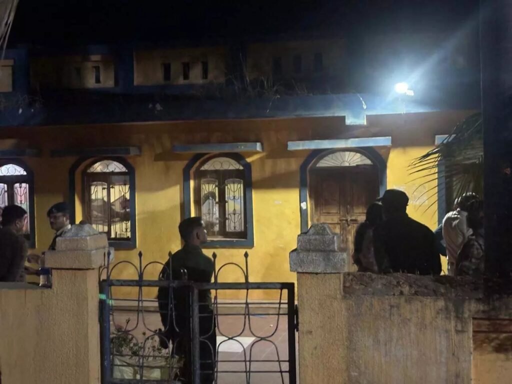 CAF Jawan Suicide : खैरागढ़ में दर्दनाक घटना…! पूर्व MLA देवव्रत सिंह के उदयपुर राजमहल में तैनात जवान ने की आत्महत्या…मचा हड़कंप