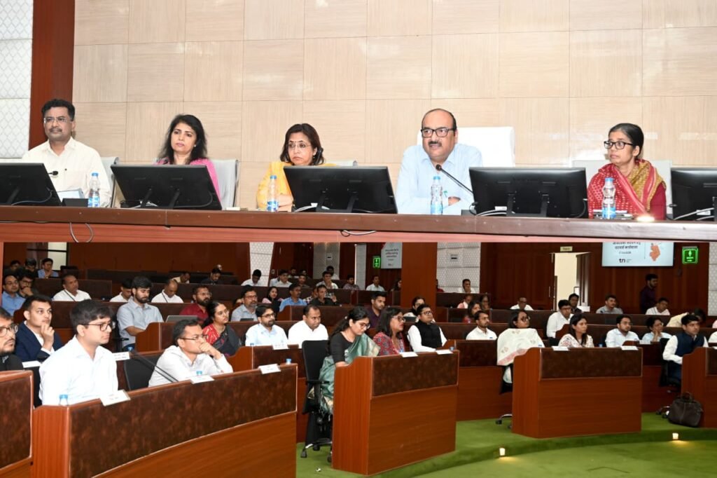 Naxal Affected : नक्सल प्रभावित क्षेत्रों के विकास पर बड़ा मंथन…! LWE जिलों में आय बढ़ाने पर फोकस…हर परिवार को 3 आजीविका से जोड़ेंगे