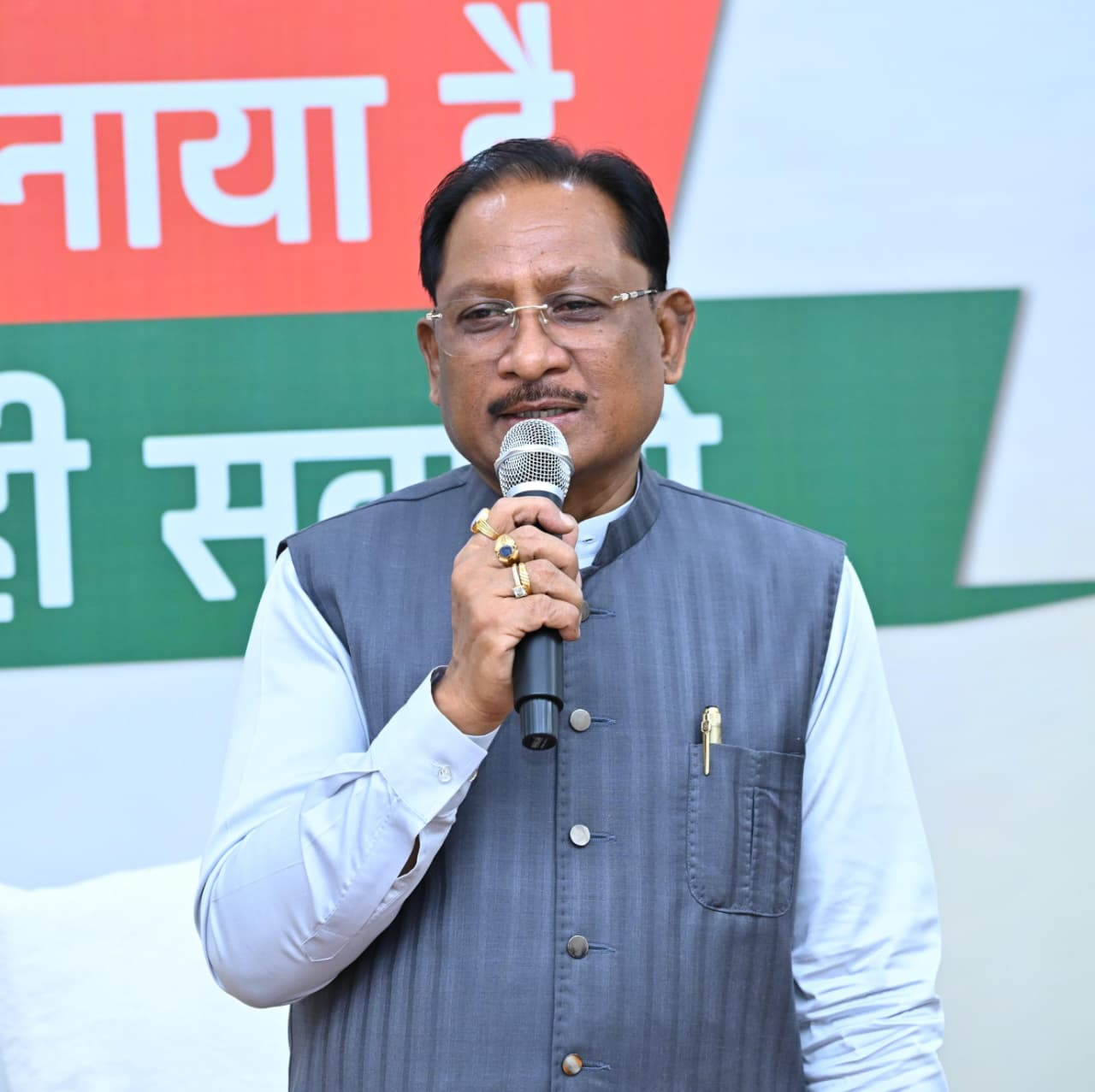 Courtesy Meet : छत्तीसगढ़ को मिली डीएम कार्डियोलॉजिस्ट की 2 सीट, लोगों को मिलेगा बेहतर इलाज का लाभ, चिकित्सक संगठन एवं मेडिकल छात्राओं ने मुख्यमंत्री का सम्मान कर जताया आभार