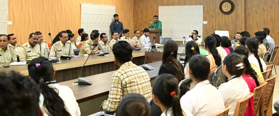 Balodabazar Forest Division : वन विभाग के ‘युवान’ पहल से छत्तीसगढ़ के युवा बनेंगें ग्रीन लीडर