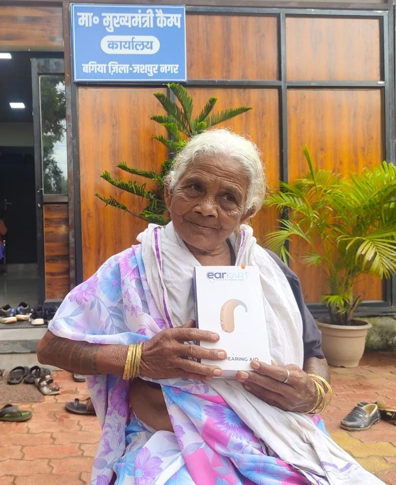 Special Article : 90 वर्षीय चाका बाई पुन…सुन सकती है जीवन की मधुर ध्वनि, मुख्यमंत्री विष्णुदेव साय को दिया धन्यवाद