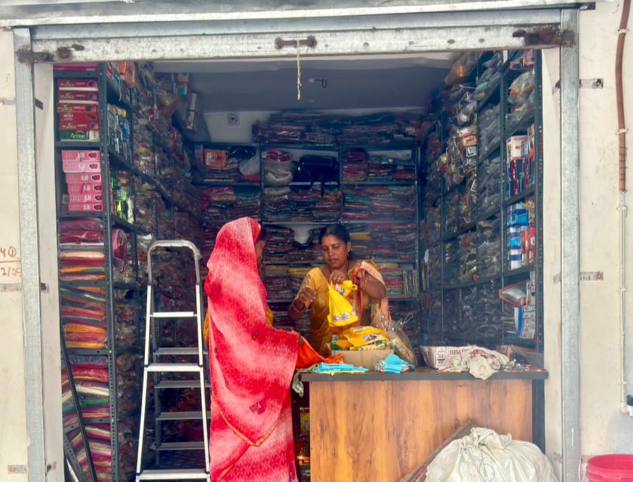 CG BIHAAN : बिहान से सशक्त हो रहीं ग्रामीण महिलाएं, स्व सहायता समूह से जुड़कर बना रहीं अपनी अलग पहचान