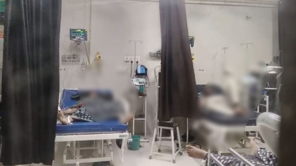 Family Tragedy : कवर्धा में सनसनी…! व्यापारी ने परिवार सहित किया जहर सेवन…सुसाइड नोट बरामद…4 करोड़ कर्ज का खुलासा