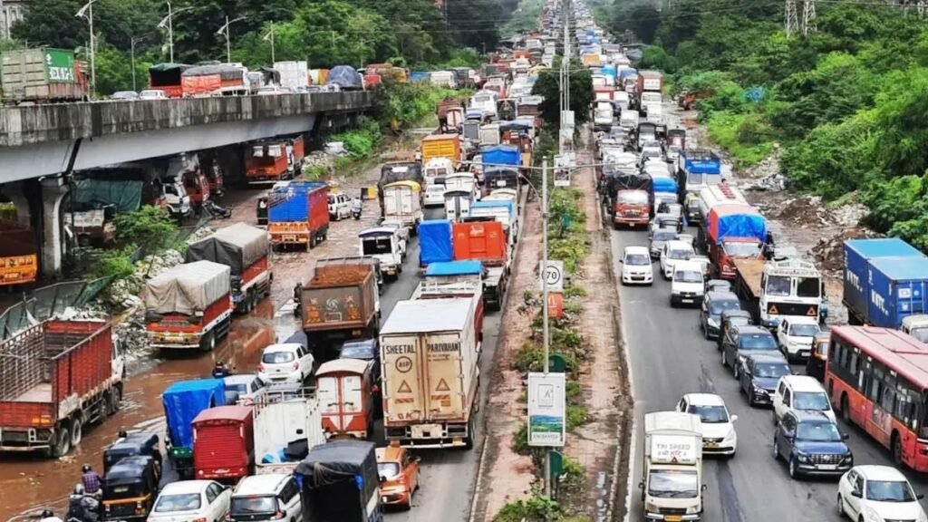 Raipur Traffic Helpline : रायपुर ट्रैफिक में बड़ा बदलाव…! WhatsApp करते ही पहुंचेगी पुलिस…जाम से राहत की तैयारी…यहां जारी किया गया हेल्पलाइन नंबर को करें सेव