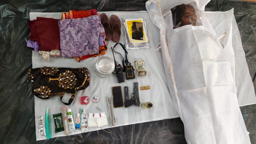 Maoist Commander Killed : कांकेर मुठभेड़ में ढेर महिला माओवादी कमांडर…! बस्तर की आखिरी तेलुगू कैडर का अंत…पिस्टल-गोला-बारूद बरामद…VIDEO