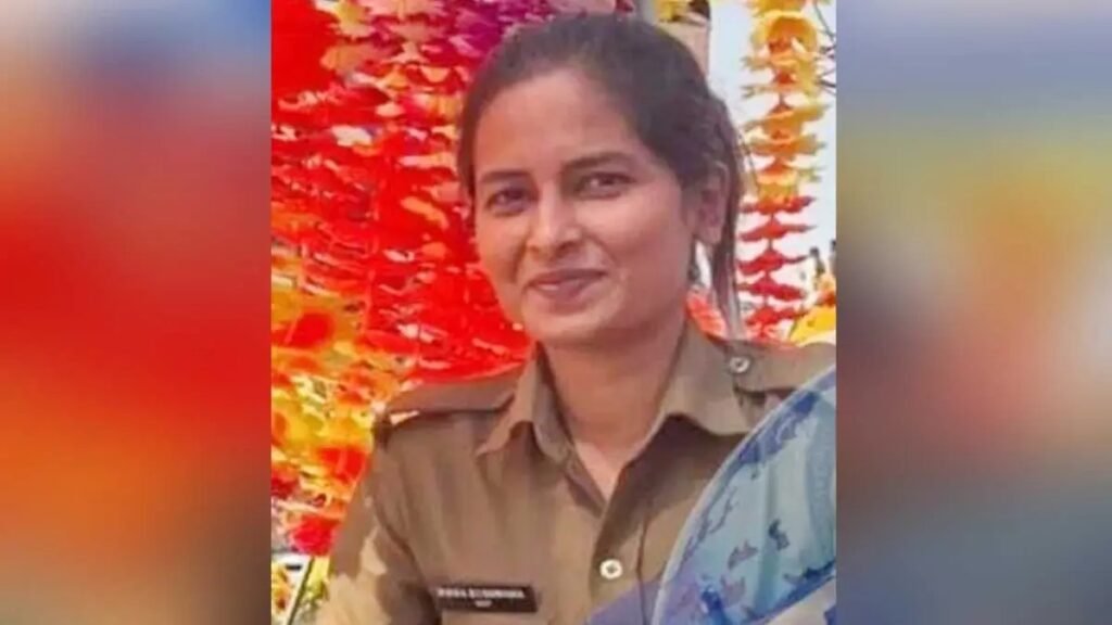Police Officer Death : रायपुर से बड़ी खबर…! महिला पुलिसकर्मी की संदिग्ध मौत…! क्वार्टर में फंदे से मिली लाश…आत्महत्या या कुछ और…? पुलिस जांच में जुटी