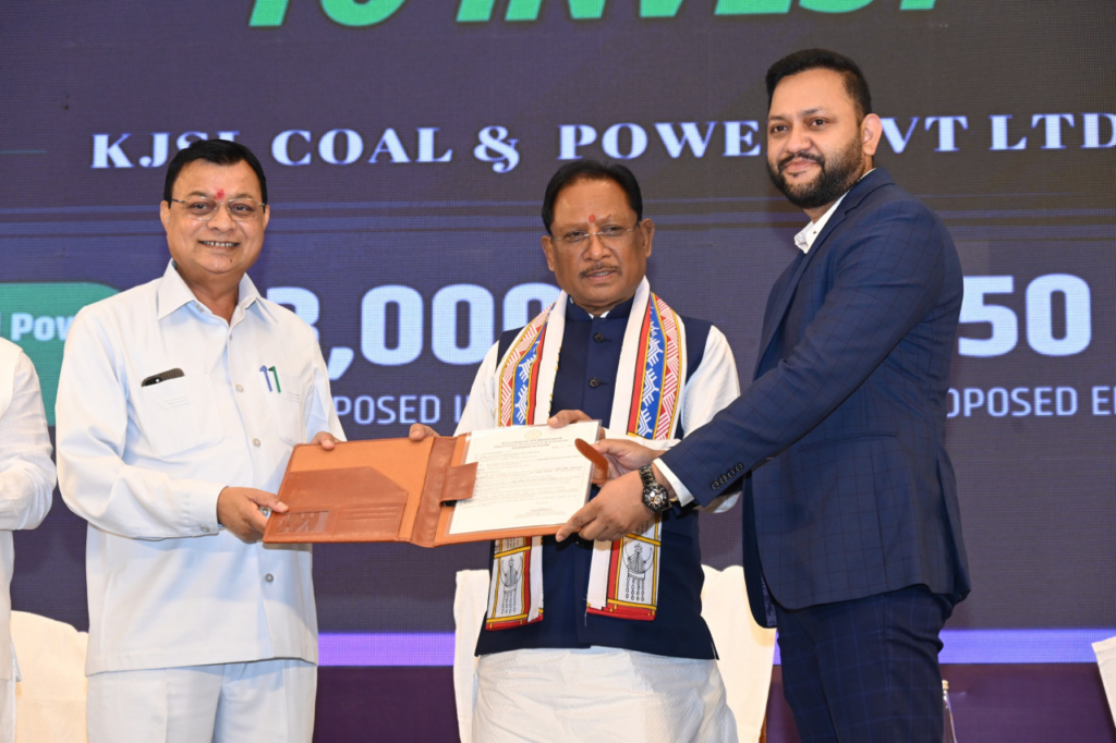 Special Article : उद्योग और श्रम विभाग के आपसी समन्वय से संवर रहा है – छत्तीसगढ़