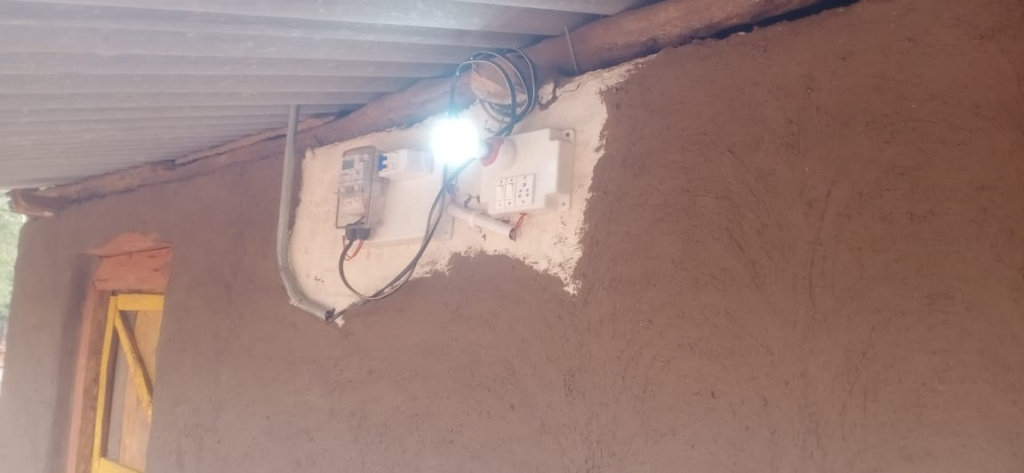 Abujhmad : बस्तर सुरक्षित और समृद्ध भविष्य की ओर, गांवों तक बिजली पहुँचने से अंधकार और भय कम हुआ जीवन में आई रोशनी 