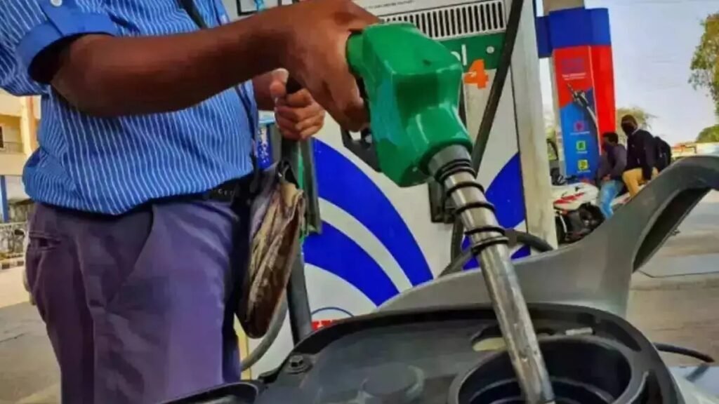 Petrol Diesel Price Today : चुनाव से पहले राहत…! पेट्रोल-डीजल के दाम नहीं बढ़ा रही सरकार…? जानिए असली वजह