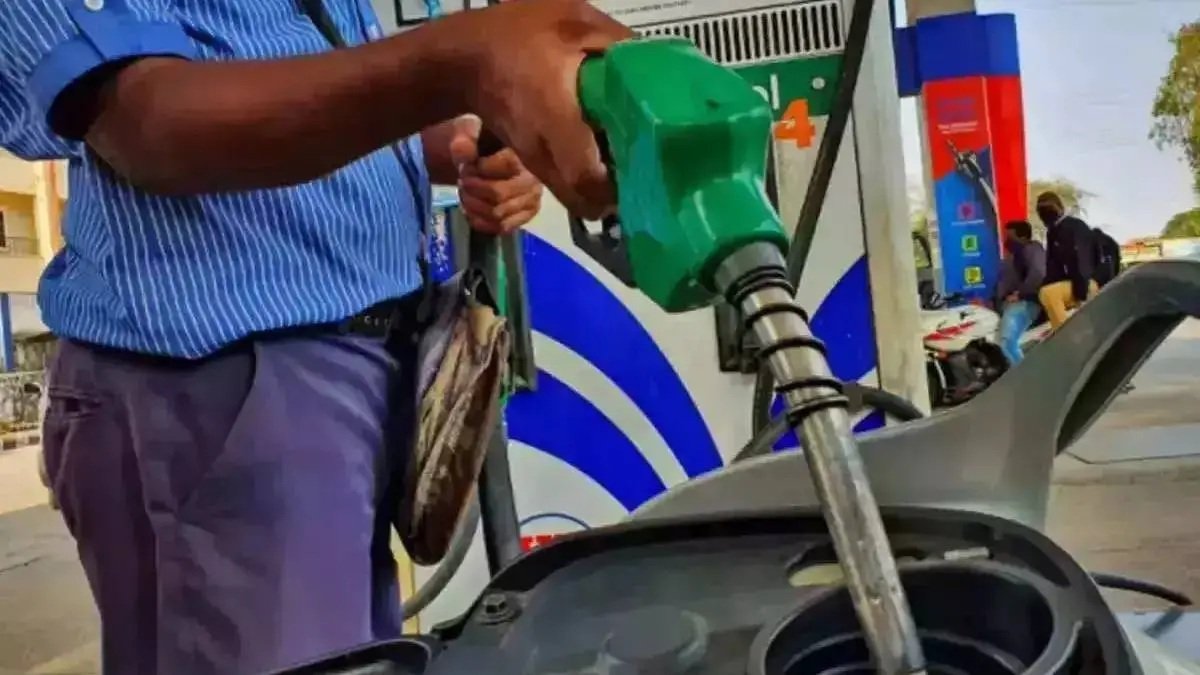 Petrol Diesel Price Today : चुनाव से पहले राहत…! पेट्रोल-डीजल के दाम नहीं बढ़ा रही सरकार…? जानिए असली वजह