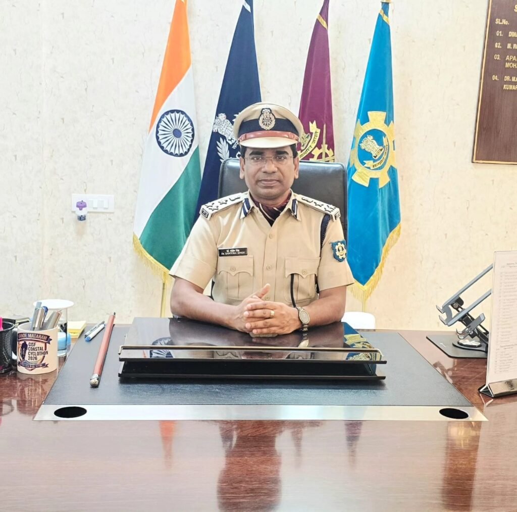CISF South Zone : तेज-तर्रार IPS संतोष सिंह बने CISF DIG…! 3 राज्यों और बंदरगाहों की सुरक्षा अब इनके जिम्मे…जानिए पूरा प्रोफाइल