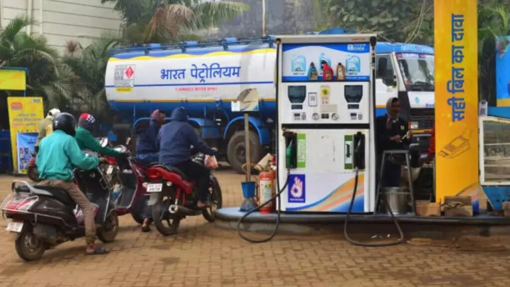 Fuel Dump Update : छत्तीसगढ़ में पेट्रोल-डीजल को लेकर बड़ा अपडेट…! सरकार ने जारी किया ताजा स्टॉक डेटा…3 करोड़ से अधिक पेट्रोल और 8 करोड़ लीटर से ज्यादा डीजल का स्टॉक मौजूद
