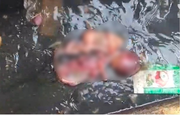 Newborn Body Found : रायपुर में दिल दहला देने वाली घटना…! नाली में मिला नवजात का शव…जन्म के बाद नाली में फेंकने की आशंका…इलाके में मचा हड़कंप