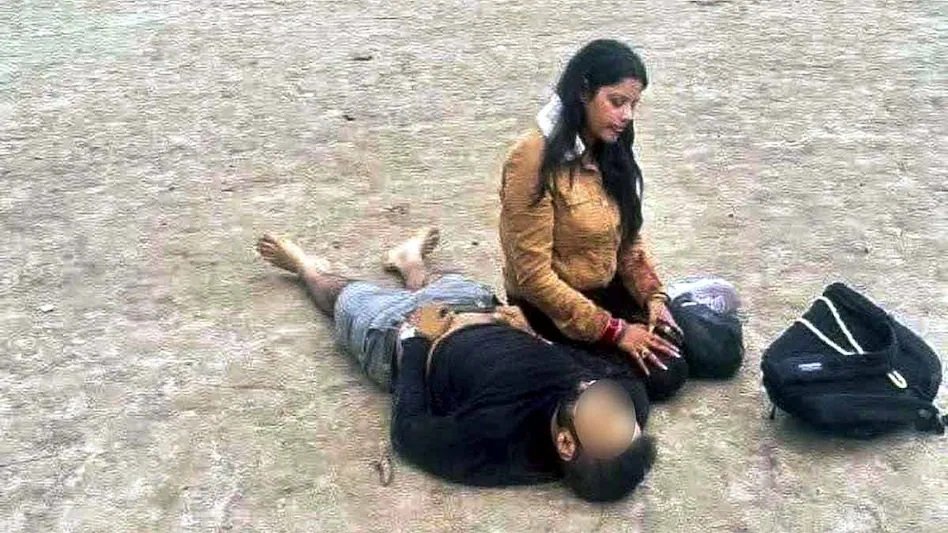 Pahalgam Terror Attack : पहलगाम आतंकी हमले में बड़ा खुलासा…! ‘लोकल गाइड’ की मदद से रची गई थी मौत की साजिश…महज 3000 रुपये में बेच दी 26 लोगों की जिंदगी…NIA चार्जशीट में सनसनीखेज खुलासा