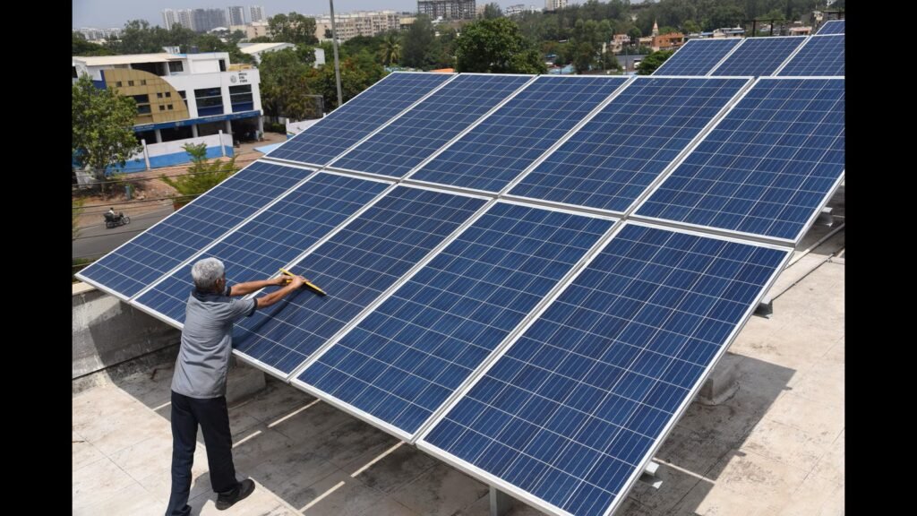 Rule Change From June 2026 : महीने की पहली तारीख से बड़ा बदलाव…! LPG और बैंक के साथ ही Solar Panel पर भी सरकार के नए नियम लागू…जानिए क्या होगा