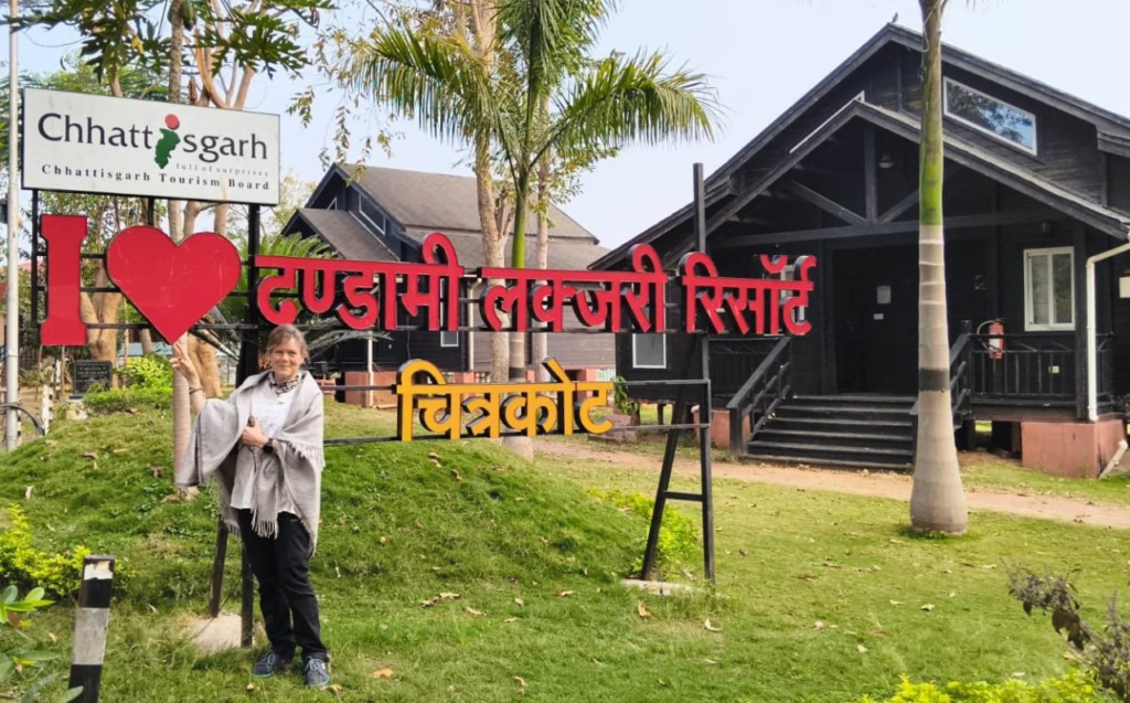 CG Tourism : विदेशी सैलानियों की पहली पसंद बन रहा छत्तीसगढ़, छत्तीसगढ़ की प्रकृति, जनजातीय संस्कृति और आधुनिक पर्यटन सुविधाएं आकर्षित कर रही अंर्तराष्ट्रीय पर्यटकों को