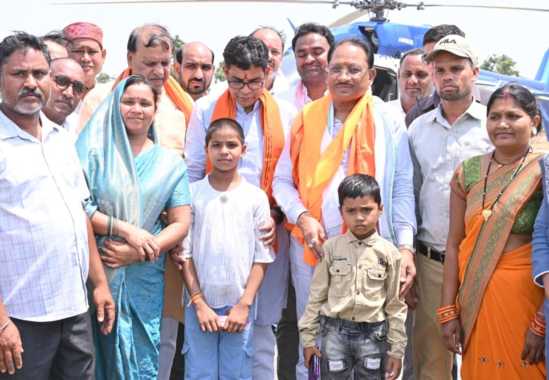Chirayu Yojana से मिली नई जिंदगी, समीरा और नितिन ने मुख्यमंत्री को थैंक यू कार्ड देकर जताया आभार