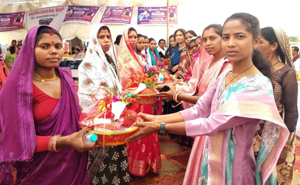 Sushaasan Tihar अंतर्गत गांव-गांव पहुंच रही सरकार, बिरौरीडांड में जन समस्या निवारण शिविर सम्पन्न, ग्रामीणों को मिला योजनाओं का सीधा लाभ
