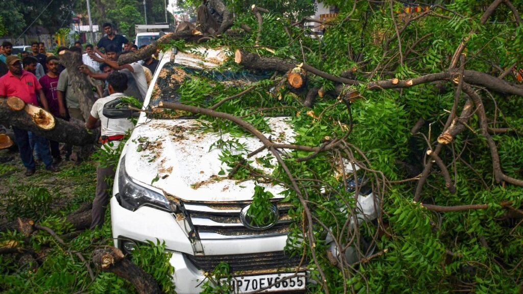 UP Weather Havoc : मौत बनकर टूटा तूफान….! 54 लोगों की गई जान…भदोही-प्रयागराज में सबसे ज्यादा तबाही…यहां देखें