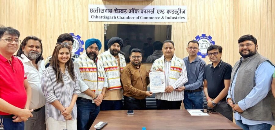Chhattisgarh Chamber : छत्तीसगढ़ चैंबर पर बढ़ा व्यापारियों का भरोसा…! सतीश थौरानी के नेतृत्व में ईमैक ने ली सदस्यता…व्यापार और इवेंट इंडस्ट्री को मिलेगा नया मंच