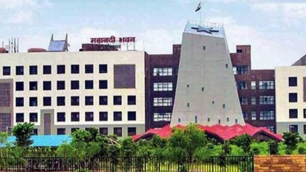 CMO Transfer List : छत्तीसगढ़ में बड़ा प्रशासनिक फेरबदल…! 15 नगर पालिकाओं और नगर पंचायतों के CMO बदले…कई अधिकारियों को नई जिम्मेदारी…यहां देखें जंबो सूची