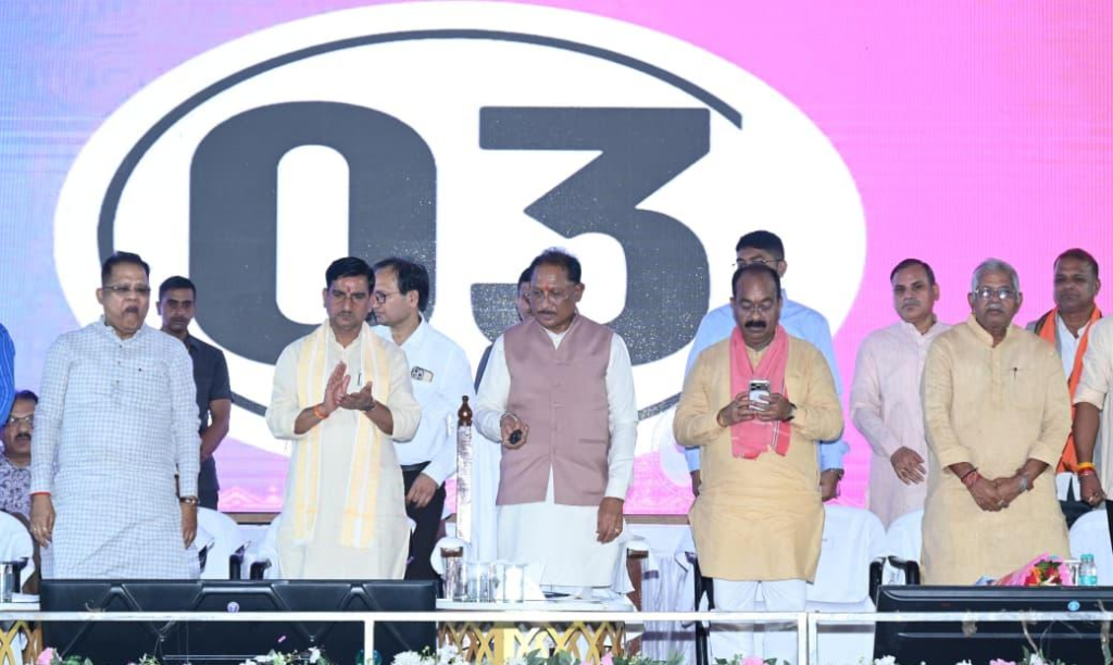 Mahtari Vandan Yojana : मुख्यमंत्री विष्णु देव साय ने जारी की महतारी वंदन योजना की 28वीं किस्त, 68.54 लाख महिलाओं के खातों में अंतरित हुए 642.27 करोड़ रुपये