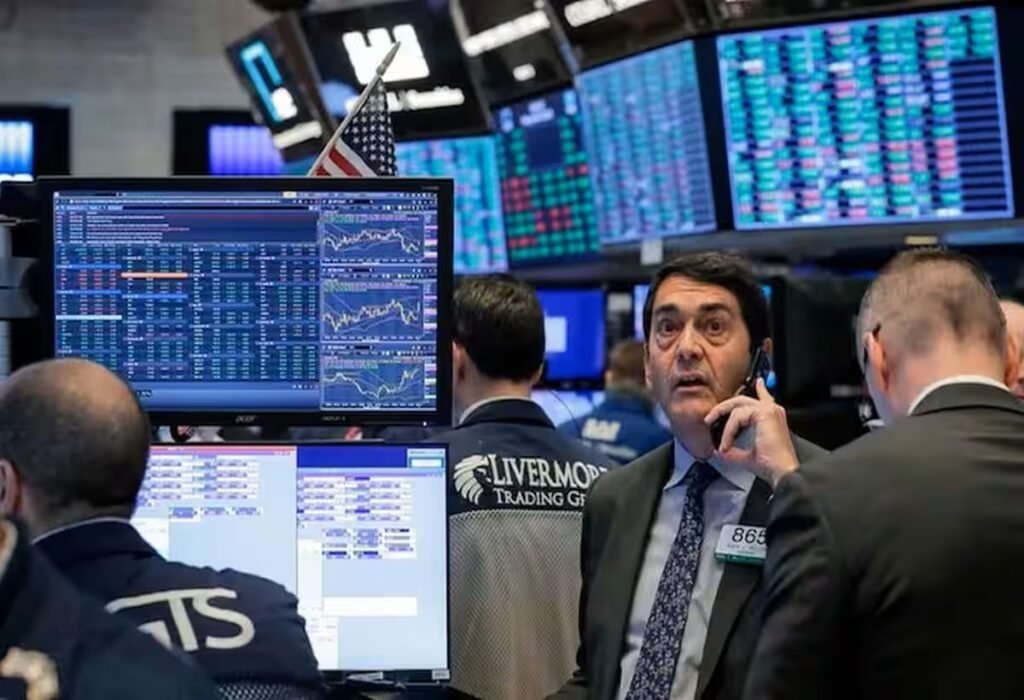 Stock Market Crash Today : एशियाई बाजारों में कोहराम…! Gift Nifty टूटा 200 अंक…खुलते ही सेंसेक्स-निफ्टी में मच सकती है भगदड़…भारतीय निवेशकों की बढ़ी टेंशन