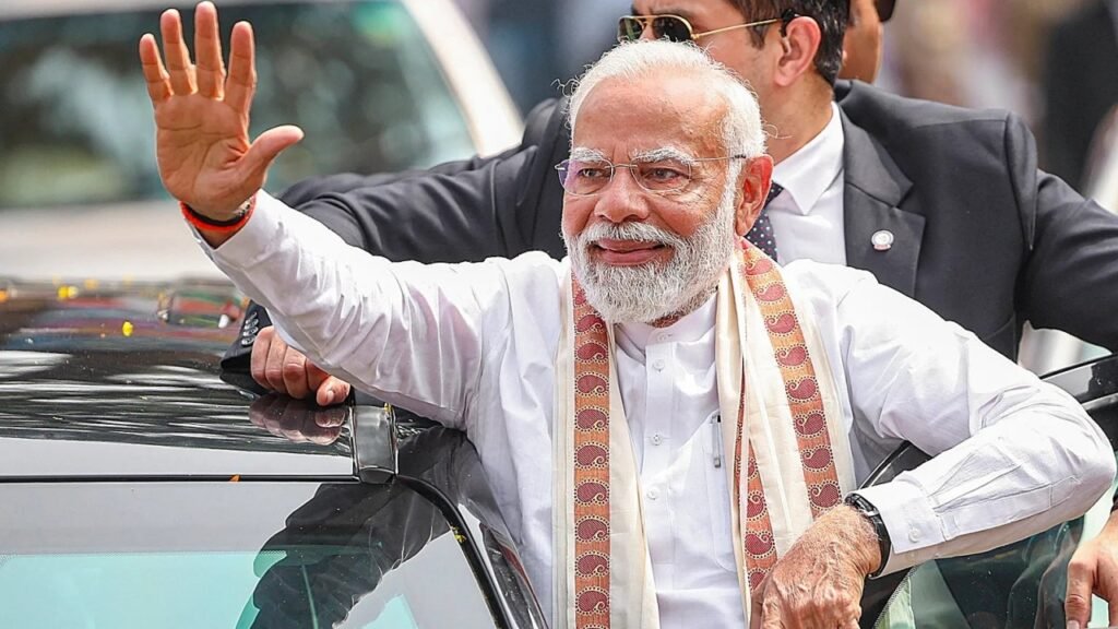 Narendra Modi Record : इतिहास रच गए PM मोदी…! नेहरू का 73 साल पुराना रिकॉर्ड टूटा…हर मंच पर रिकॉर्ड बना रहे हैं PM मोदी…राजनीति में बड़ा मील का पत्थर