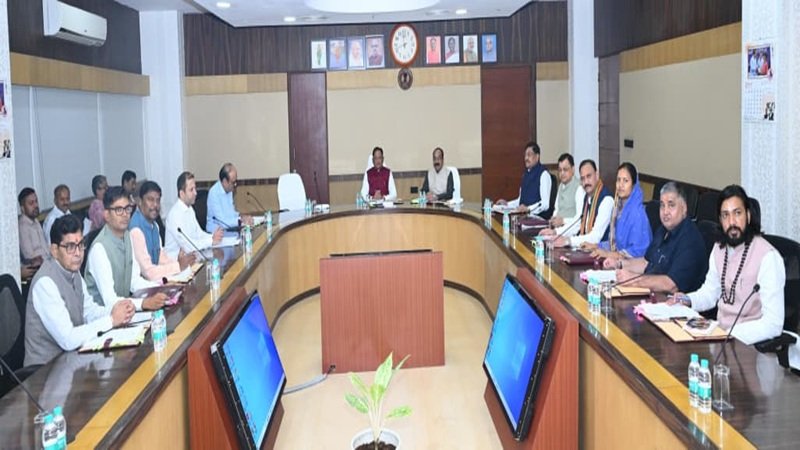 CG Cabinet Meeting : मंत्रालय में शुरू हुई साय कैबिनेट की बैठक…! कई अहम प्रस्तावों पर हो सकता है फैसला