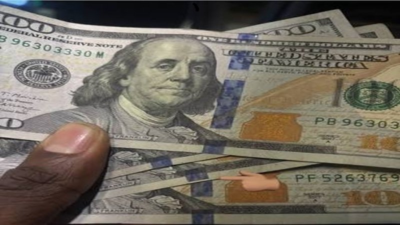 US Dollar Facts : अमेरिकी नोट जल्दी क्यों नहीं फटते…? 4,000 बार तक मोड़ा जा सकता है…! वजह जानकर रह जाएंगे हैरान…यहां सुनें VIDEO