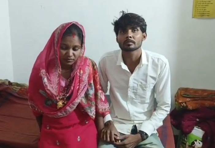 Janjgir Champa Viral Marriage : दुल्हन ने 16 दिन पहले मंडप में ‘नशे में दूल्हा’ बताकर शादी से किया था इनकार…! अब उसी दूल्हे संग मंदिर में लिए सात फेरे…मुस्कान-संत कुमार की कहानी ने लिया बड़ा यू-टर्न