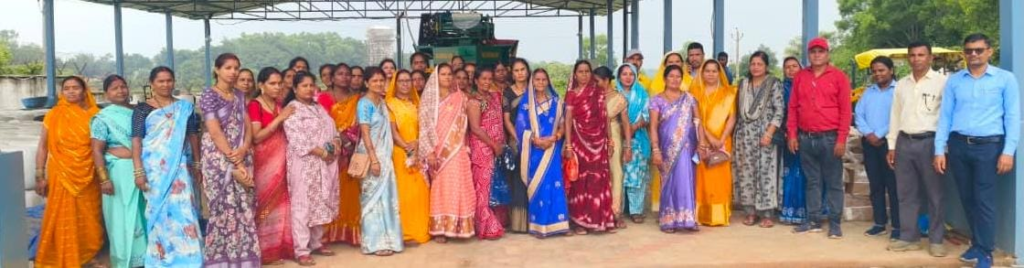 NDDB : श्वेत क्रांति की ओर बढ़ते धमतरी की महिलाओं के कदम- झारखंड के सफल डेयरी मॉडल का अध्ययन करने रवाना हुआ 43 महिला दुग्ध उत्पादकों का दल, ​राष्ट्रीय डेयरी विकास बोर्ड के माध्यम से मिला व्यावहारिक प्रशिक्षण का अवसर