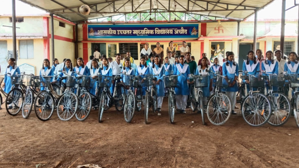 Saraswati Cycle Yojana से बेटियों के सपनों को मिले पंख