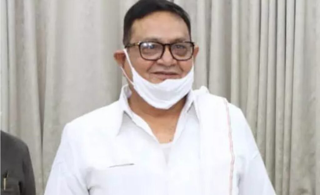 Custom Milling Scam : छत्तीसगढ़ में बड़ी कार्रवाई…! 3 साल से फरार कांग्रेस नेता रामगोपाल अग्रवाल EOW की गिरफ्त में…शराब, कोल लेवी और 127 करोड़ कस्टम मिलिंग घोटाले के मुख्य आरोपी
