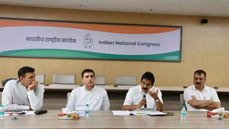 Congress Overhaul : मध्य प्रदेश कांग्रेस में बड़ा संगठनात्मक बदलाव…! सभी विभाग-प्रकोष्ठ भंग…नए सिरे से होगा संगठन का गठन