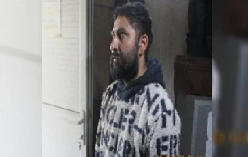 Kulgam Terror Attack : ब्रेकिंग…छत्तीसगढ़ के मजदूरों की हत्या के बाद सेना का बड़ा ऑपरेशन…! आतंकी अरेस्ट…15 मिनट तक मजदूरों के बीच बैठा…फिर बरसाईं गोलियां…कुलगाम हमले के बाद बड़ा खुलासा