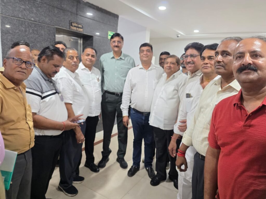 Raipur Traffic: रायपुर की ट्रैफिक समस्या पर चैंबर का बड़ा सुझाव; ट्रांसपोर्ट शहर से बाहर हुआ तो आधी समस्या होगी खत्म