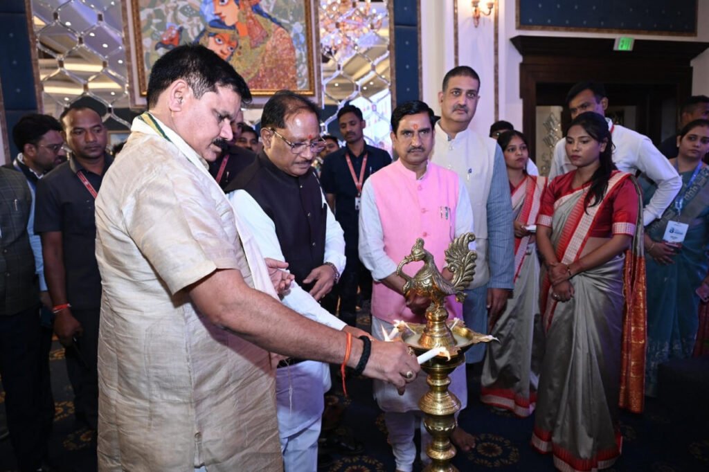 Chhattisgarh ने भारत के महत्वपूर्ण खनिज पारिस्थितिकी तंत्र में अपनी भूमिका को किया सुदृढ़, मुख्यमंत्री विष्णु देव साय ने खनिज विकास के प्रति राज्य की प्रतिबद्धता पर दिया जोर